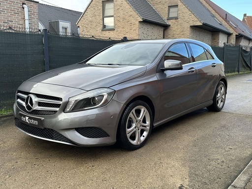 Mercedes-Benz A 180 Benzine | Automaat | Dodehoek | Stoel verwarming